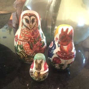 Anthropologie precious nesting measuring cups!